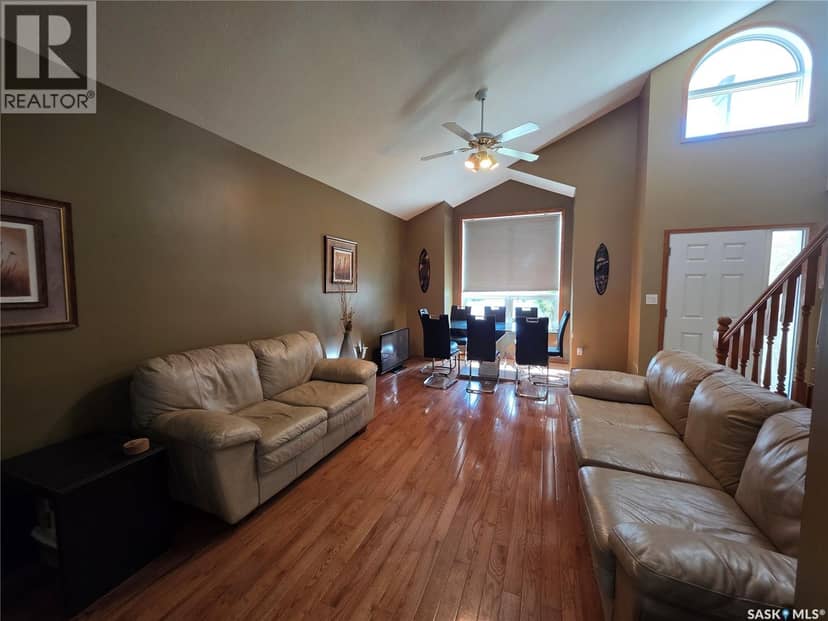 2267 Newcombe DRIVE — photo 8 of 40