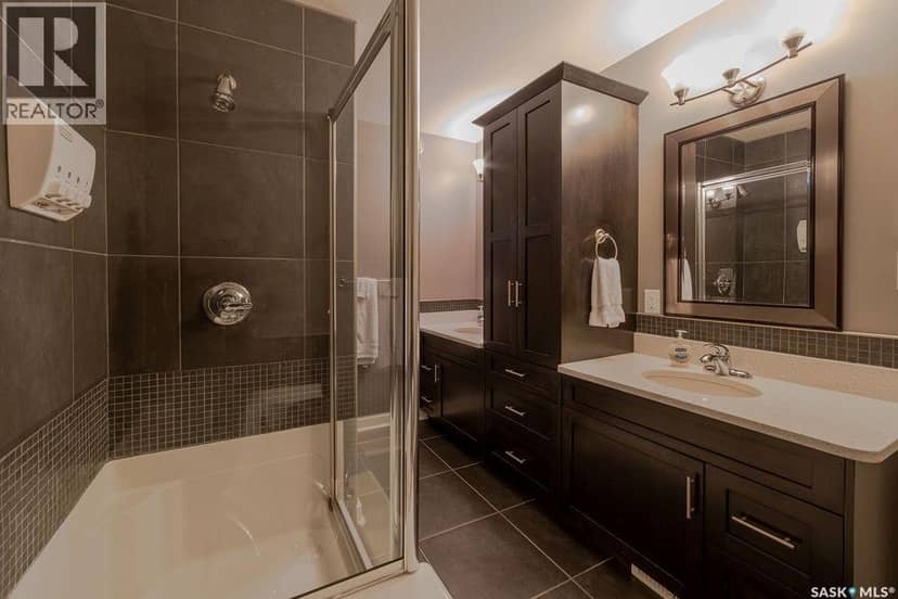 A 608 Riche STREET — photo 19 of 26