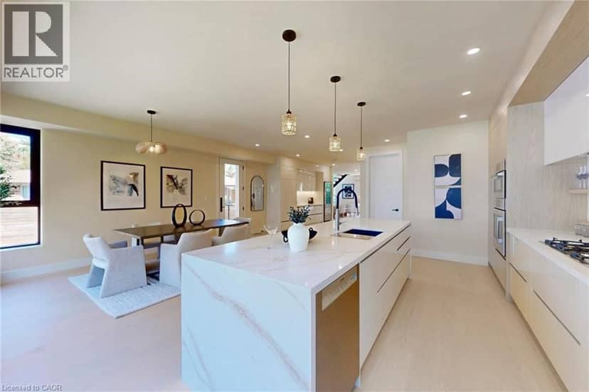 28 DUNSMORE Gardens — photo 11 of 40