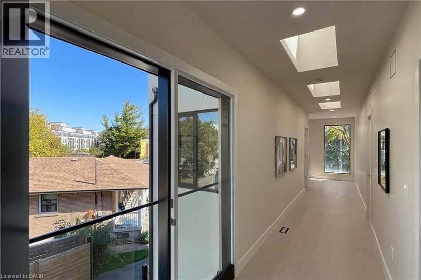 28 DUNSMORE Gardens — photo 40 of 40