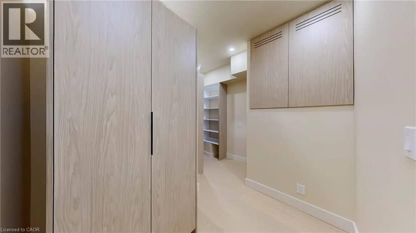 28 DUNSMORE Gardens — photo 13 of 40