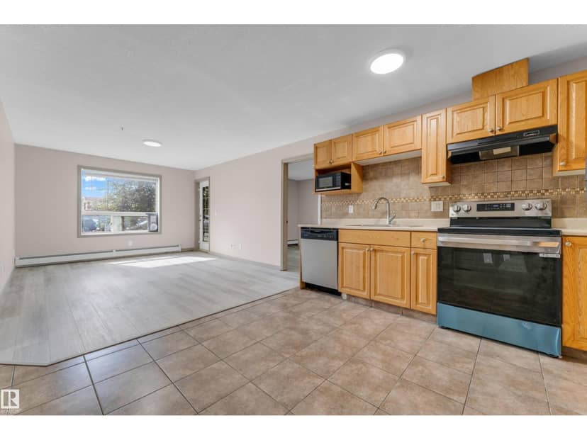 #125 5005 165 AV NW — photo 12 of 28