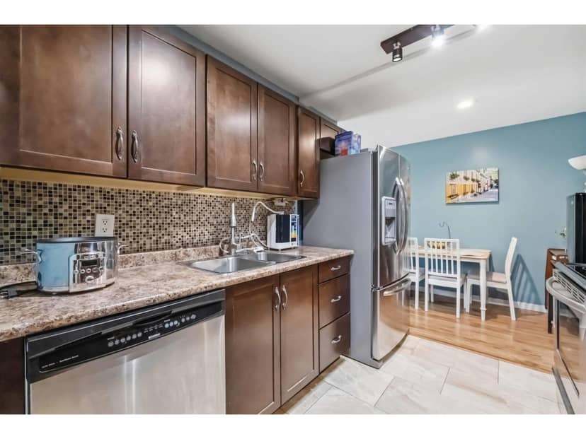 206 10468 148 STREET, Surrey, photo 5