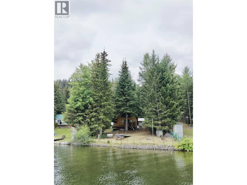 7640 BURGESS ROAD, 100 Mile House