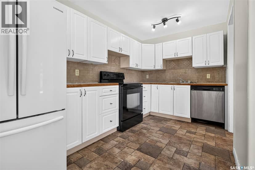 805 Athabasca STREET E — photo 14 of 40