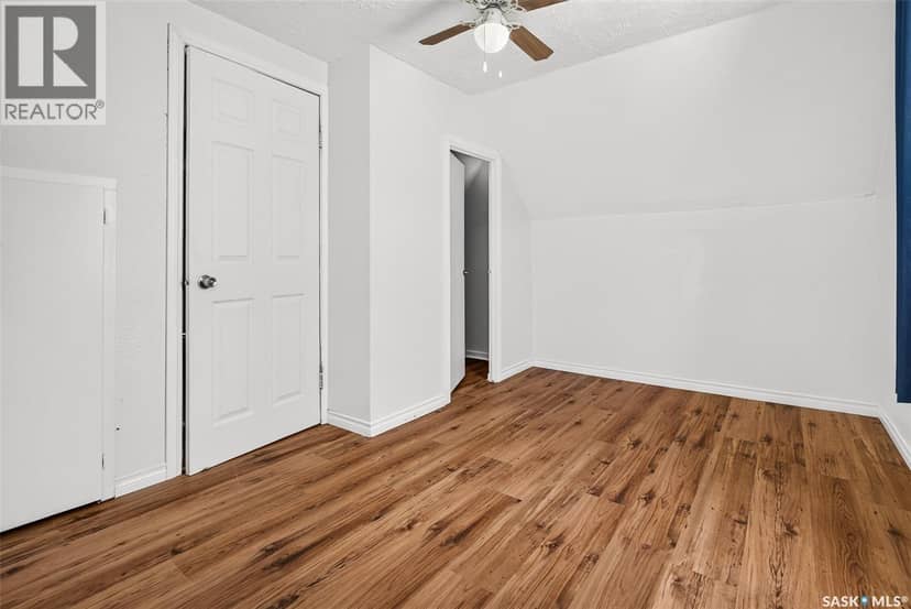 805 Athabasca STREET E — photo 19 of 40