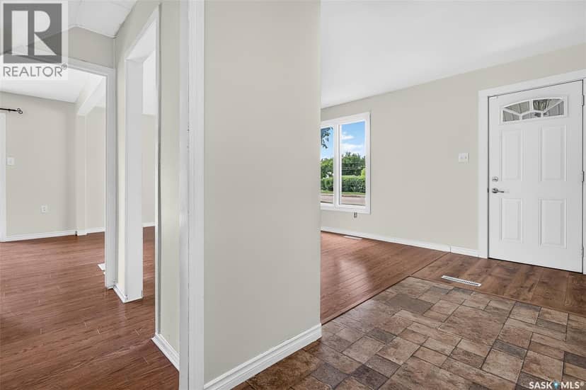 805 Athabasca STREET E — photo 20 of 40