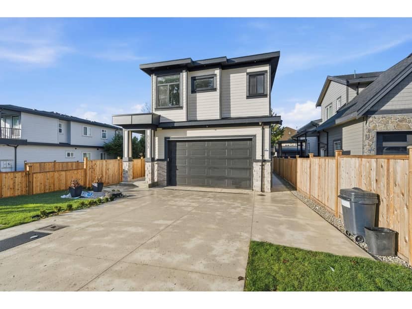 8233 114 STREET, Delta