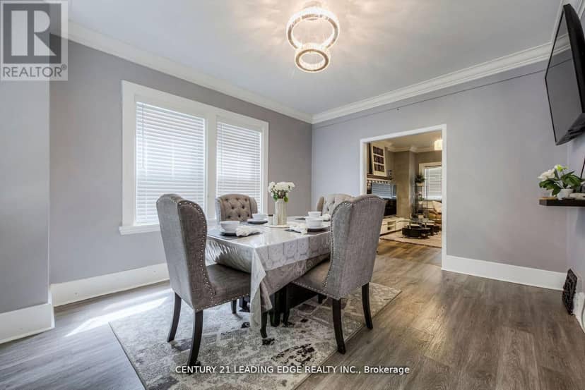214 Aylmer Street — photo 4 of 27