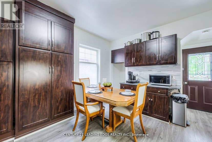 214 Aylmer Street — photo 6 of 27