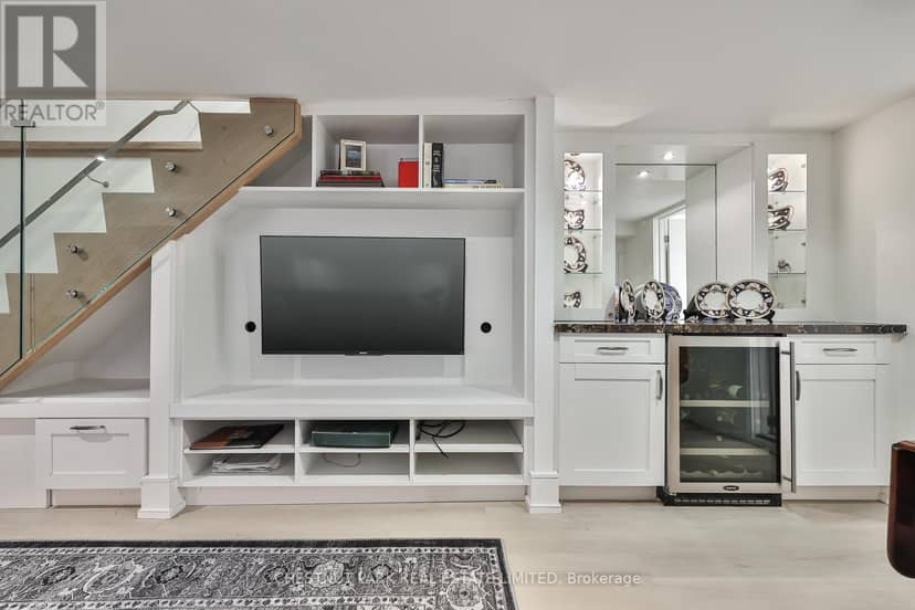 92 Balmoral Avenue — photo 22 of 28