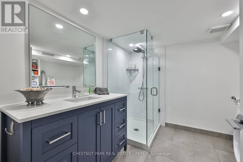 92 Balmoral Avenue — photo 23 of 28
