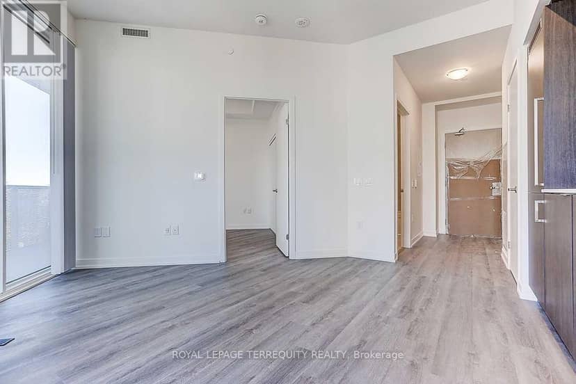 3215 - 138 Downes Street — photo 15 of 31
