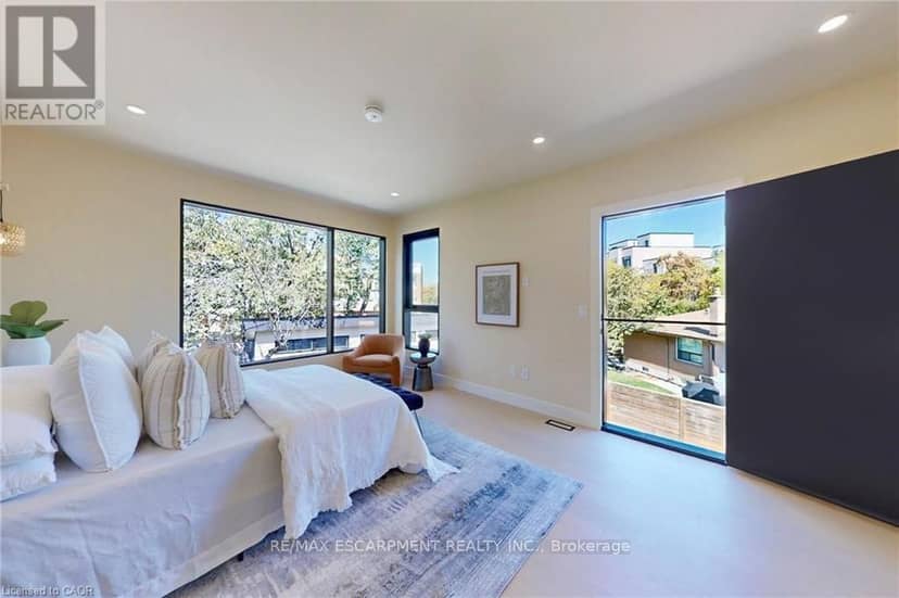 28 Dunsmore Gardens — photo 25 of 40