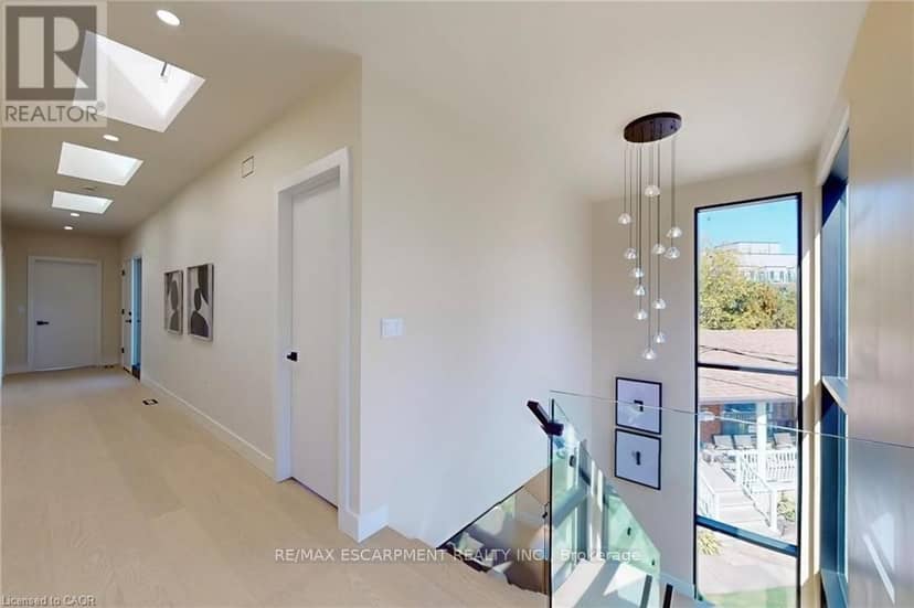 28 Dunsmore Gardens — photo 22 of 40