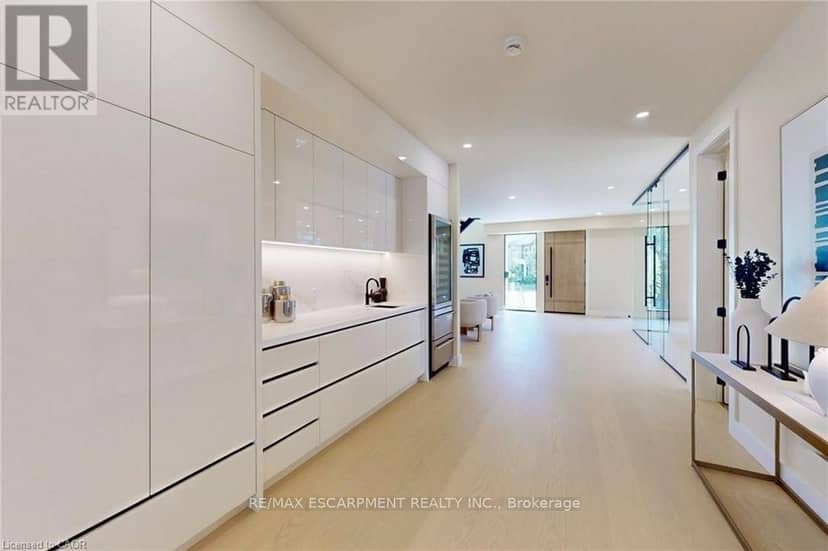 28 Dunsmore Gardens — photo 16 of 40