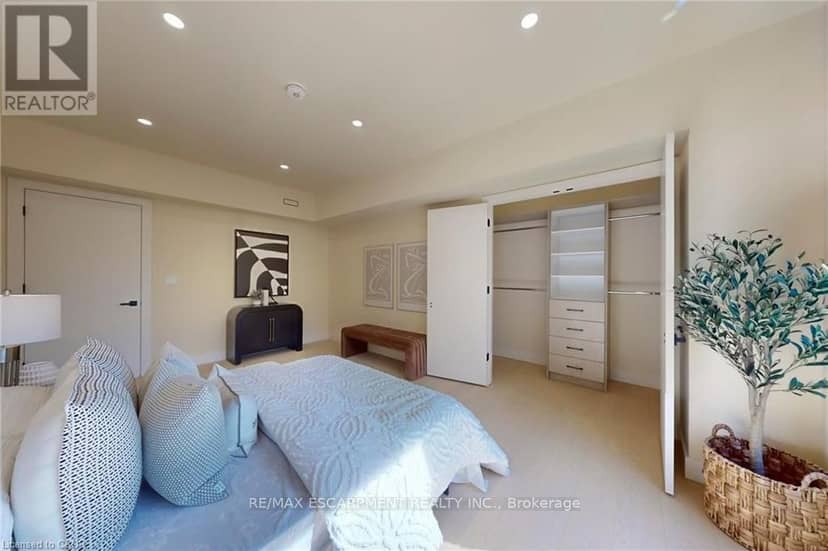 28 Dunsmore Gardens — photo 31 of 40