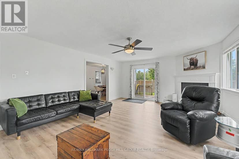 990 Maclean Street — photo 5 of 24