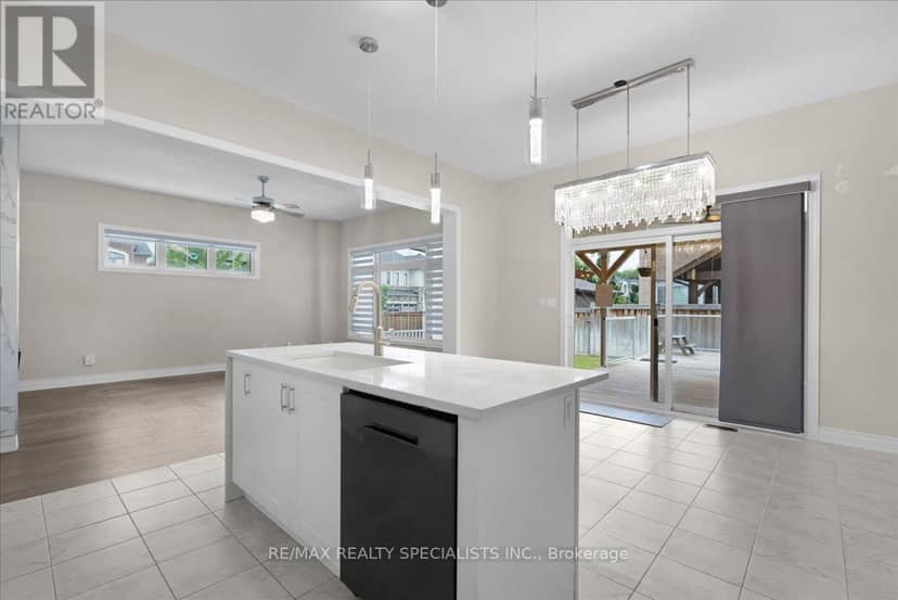 2 Ash Hill Avenue — photo 16 of 40