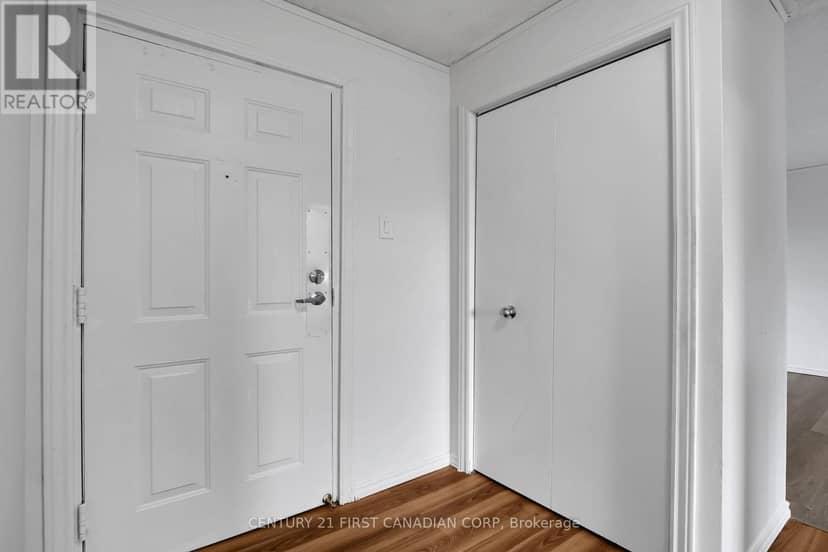 212 - 1447 Huron Street — photo 11 of 15