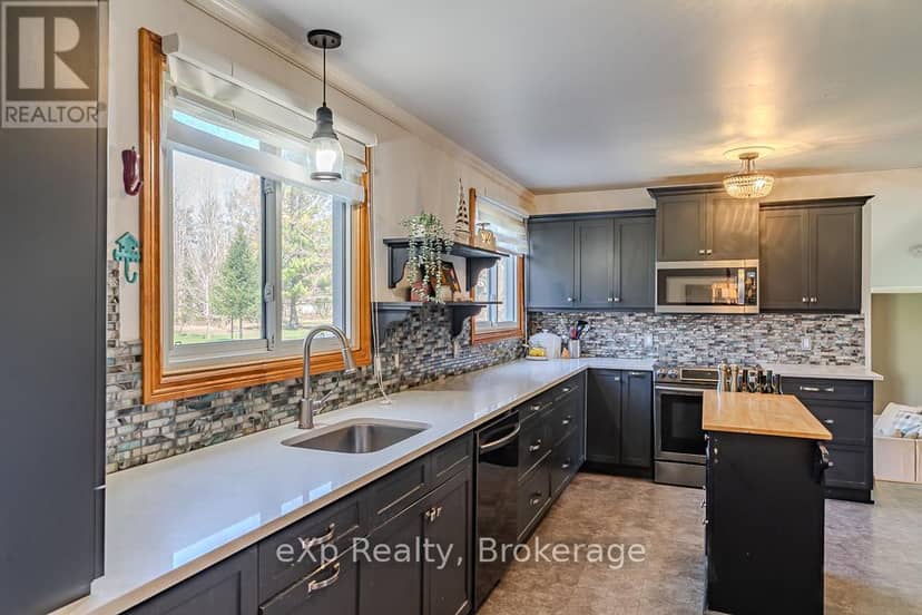 670 Joynt Street — photo 15 of 40