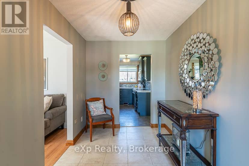 670 Joynt Street — photo 4 of 40