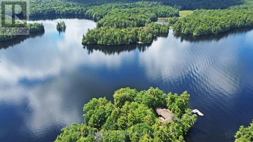 215 Crane Lake Water, The Archipelago, photo 2