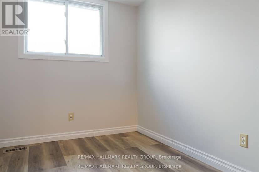 122 - 2624 Pimlico Crescent — photo 13 of 32