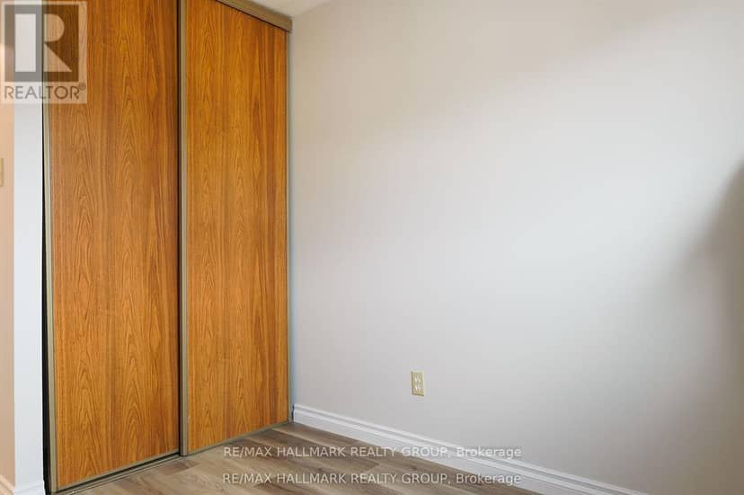 122 - 2624 Pimlico Crescent — photo 11 of 32