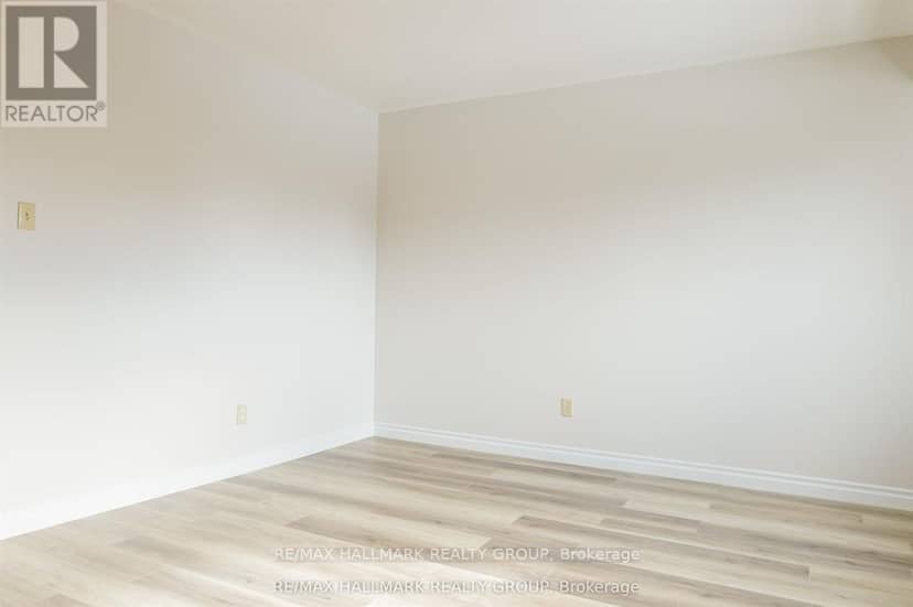122 - 2624 Pimlico Crescent — photo 19 of 32