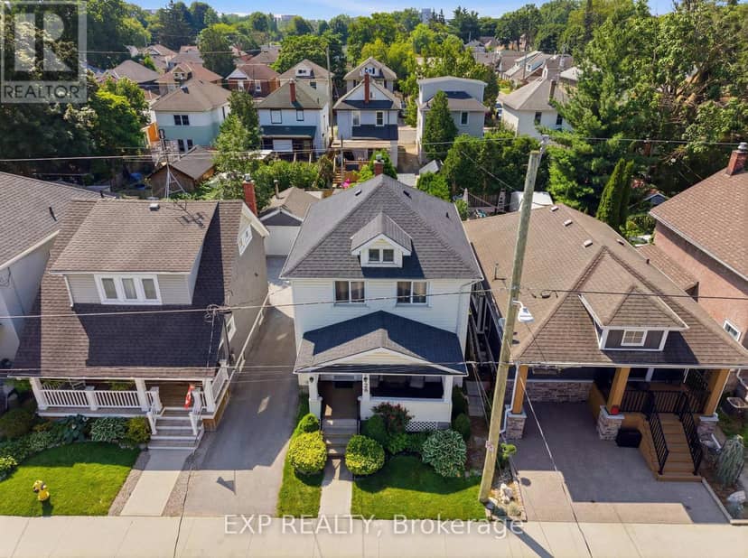 26 Lowell Avenue — photo 4 of 40