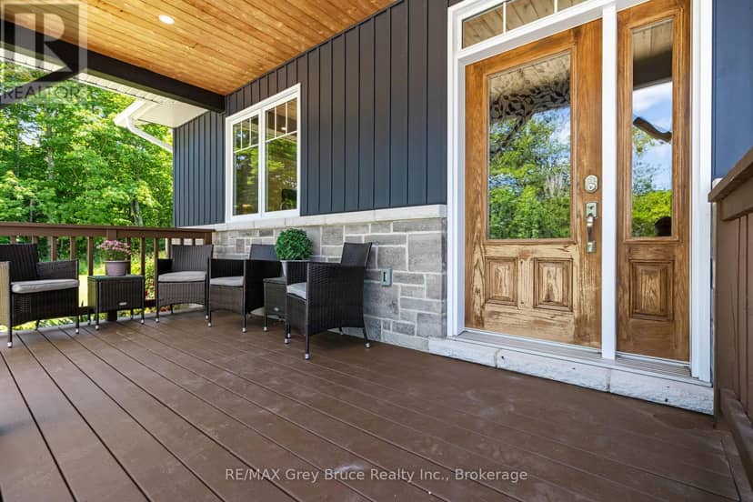 1379 West Road — photo 7 of 40
