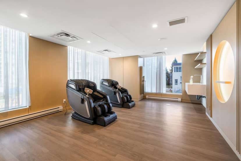 2702 13768 100 AVENUE, Surrey, photo 4