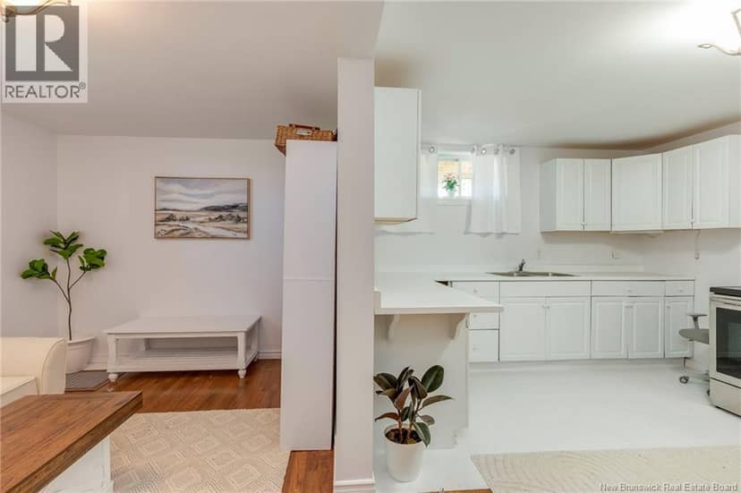 520 Middlesex Road — photo 30 of 40