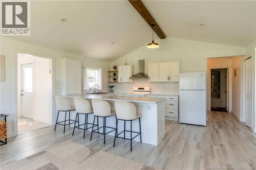 520 Middlesex Road — photo 9 of 40