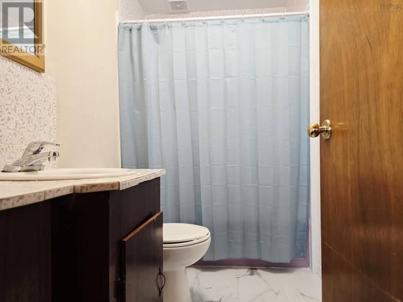 95 Poplar Street — photo 11 of 34