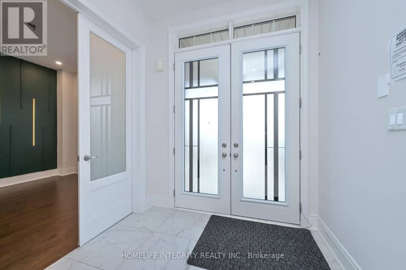 1144 Wickham Road — photo 3 of 32