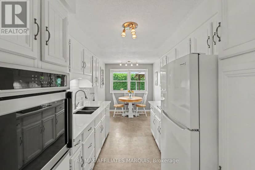 929 Kitley/S Elmsley Townline RD,RR#4 Road — photo 12 of 40