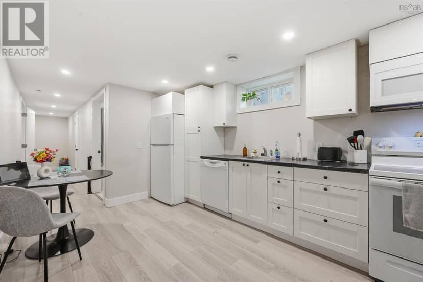 8B Gordon Street — photo 24 of 40