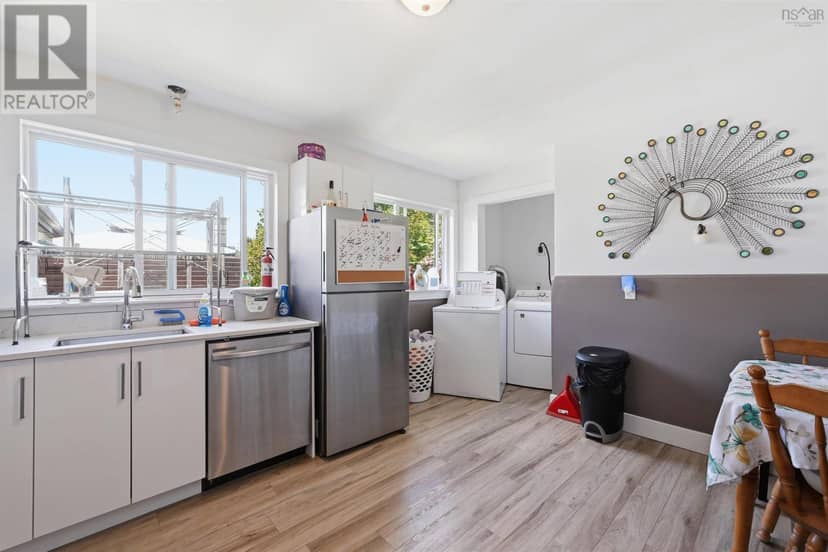 8B Gordon Street — photo 16 of 40