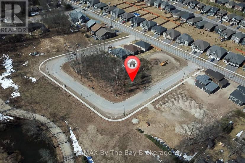 36 Joanne Crescent — photo 3 of 10
