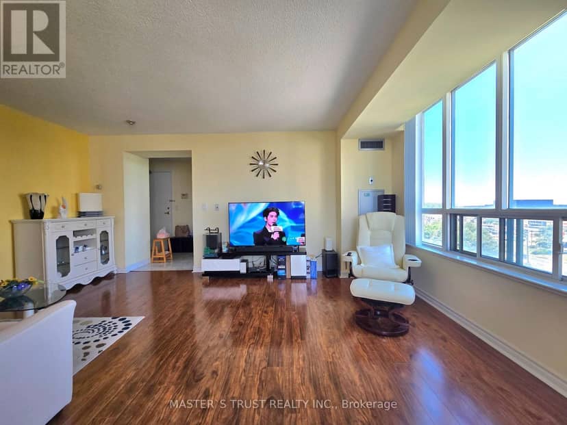 1007 - 2627 McCowan Road — photo 16 of 33
