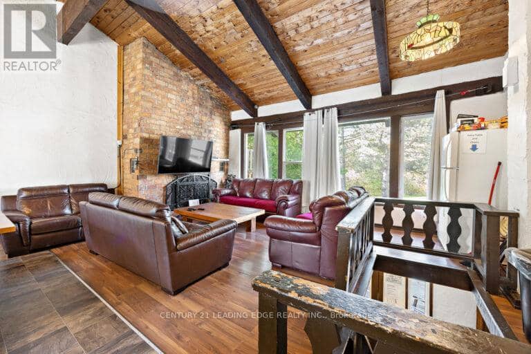 190-192-194 Tyrolean Lane — photo 4 of 40