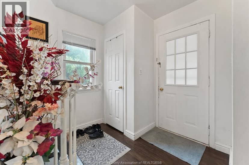 5188 Wyandotte St Street — photo 5 of 40