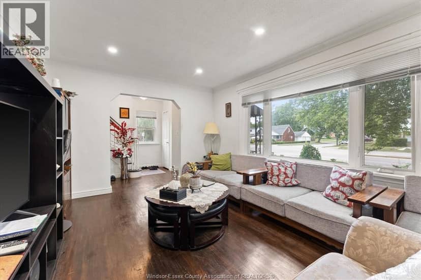5188 Wyandotte St Street — photo 9 of 40