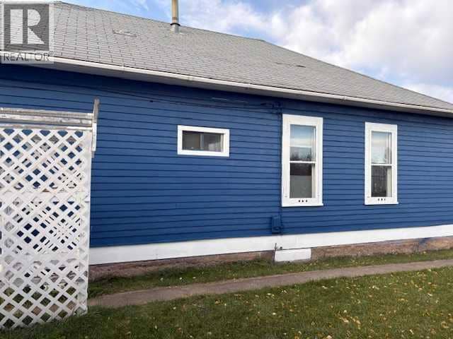 4919 49 Street, Hardisty, photo 3