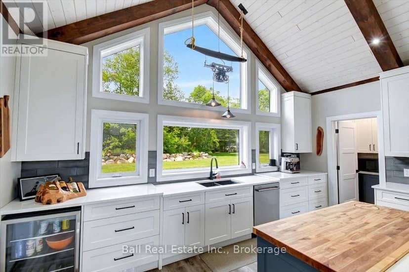 632 The South Road — photo 21 of 40