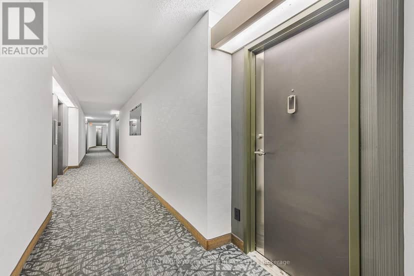 1007 - 7811 Yonge Street — photo 12 of 40