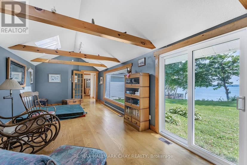 209 Bay Street — photo 15 of 40