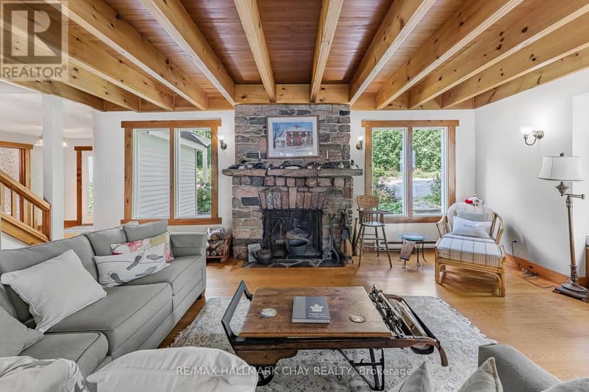 209 Bay Street — photo 16 of 40